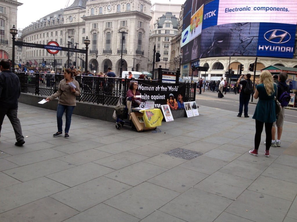 Kadınlar, stant eylemlerine devam ediyor 1
