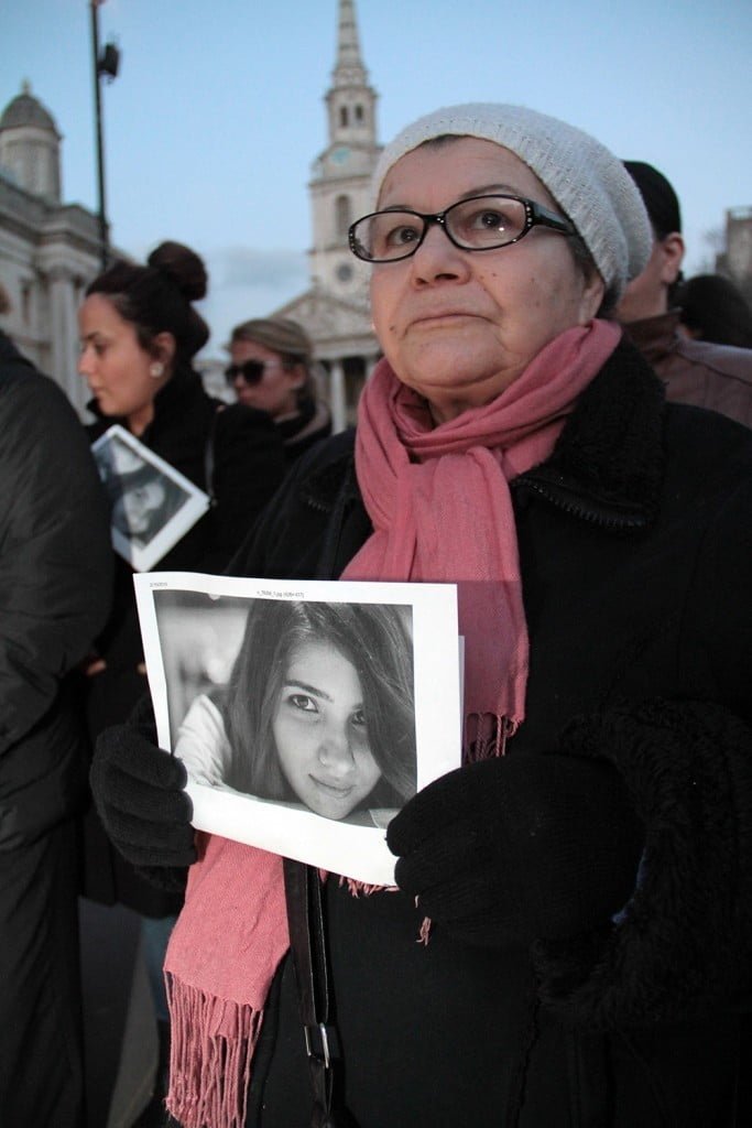 Trafalgar Meydanında Özgecan İçin Eylem Yapıldı 1