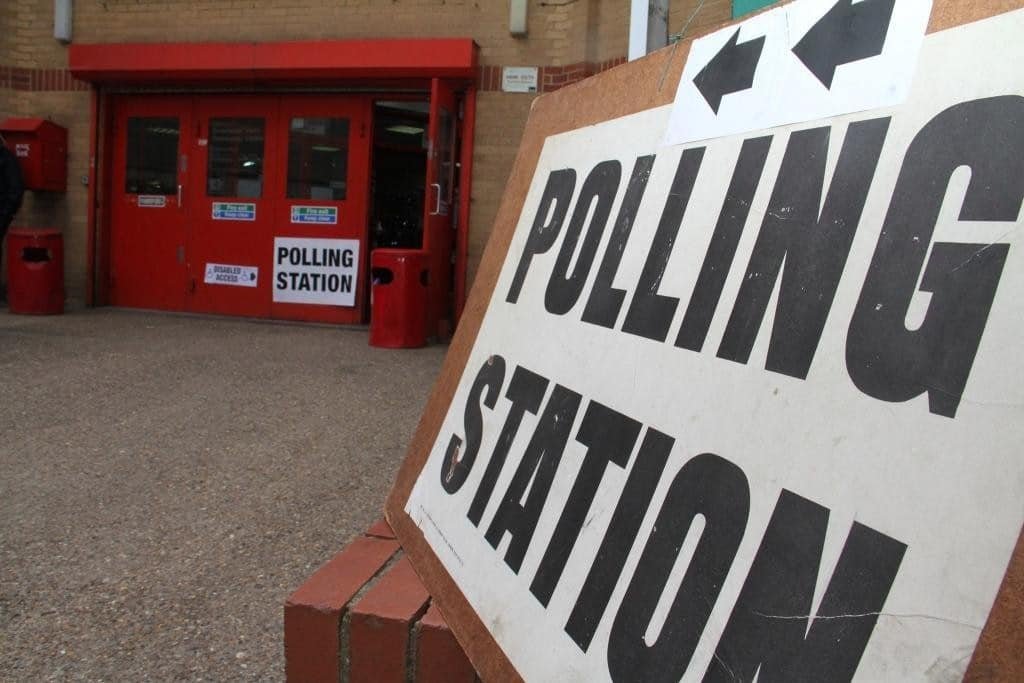 Birleşik Krallık’ın En Çekişmeli Seçiminde Oy Kullanma İşlemleri Devam Ediyor 1