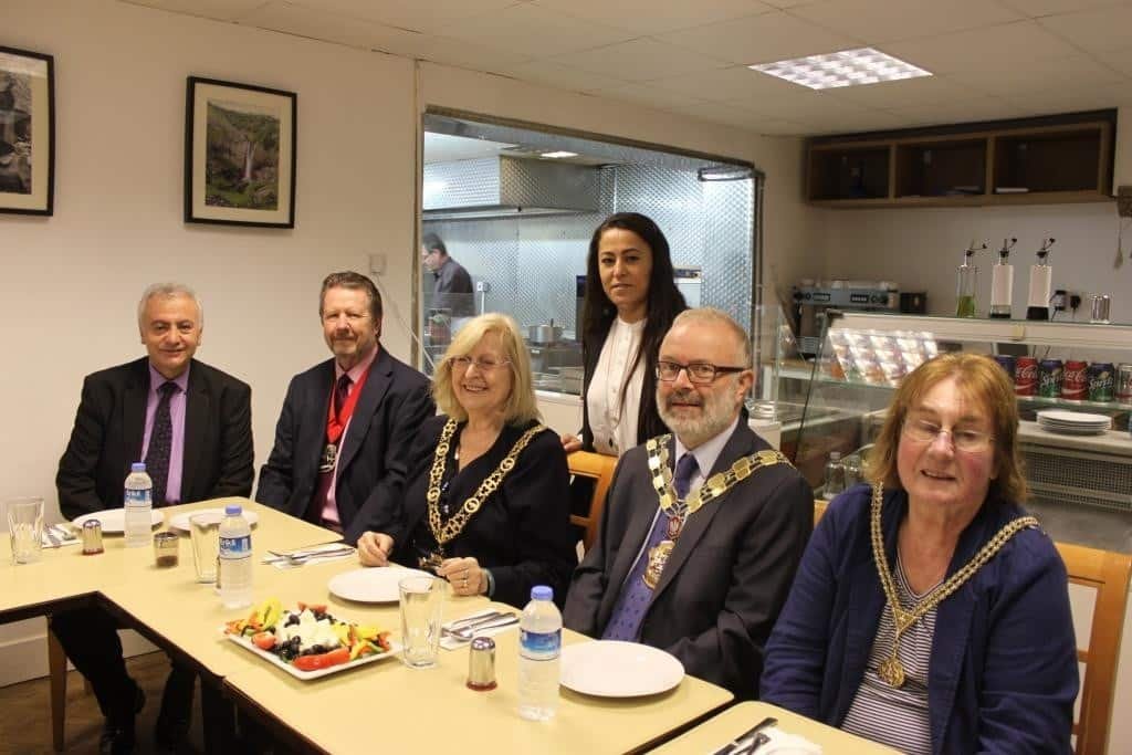 Kobane Restoran’ın Açılışı Belediye Başkanları Tarafından Yapıldı 1