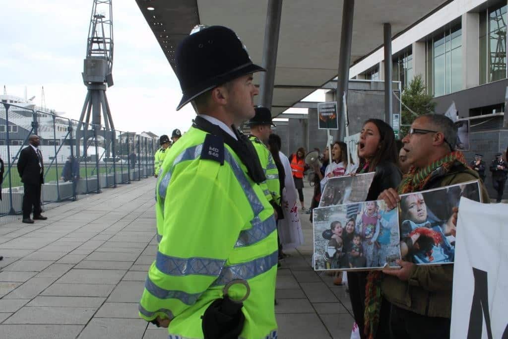 Türk Devleti Silah Ticareti Fuarında Protesto Edildi 1
