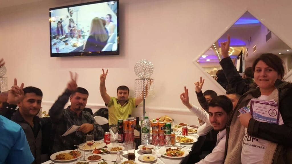 Londra’da HDP’li Kadınlar Savaşa İnat Seçim Çalışmalarını Hızlandırdı 3