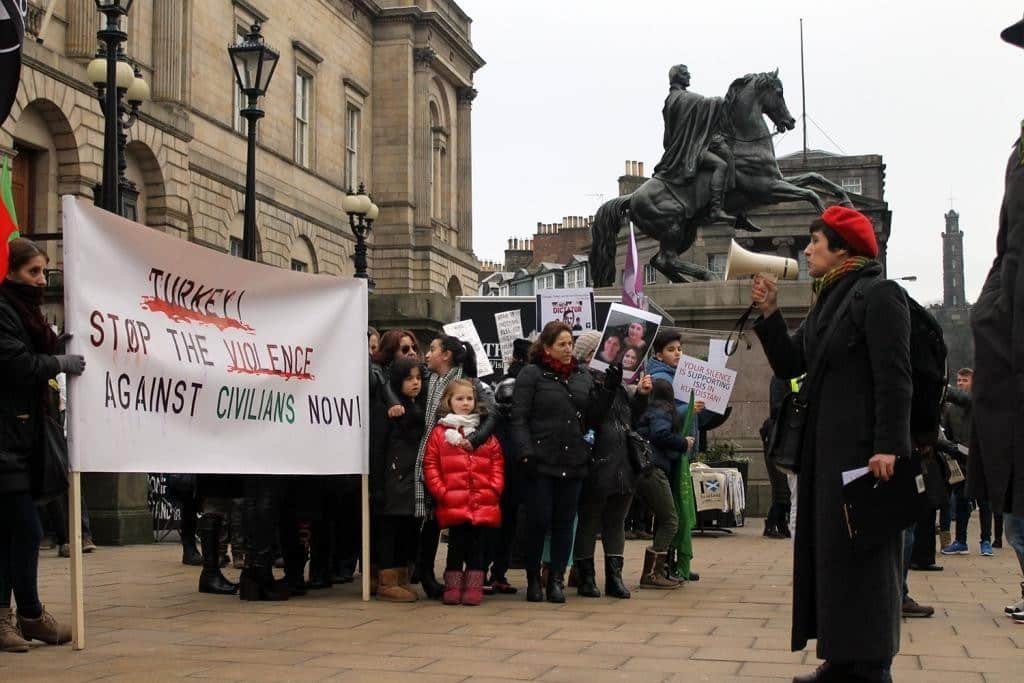 Türk Devleti İskoçya’da Protesto Edildi 1