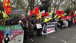 Türkiye’nin Londra büyükelçiliği önünde Cizre katliamı öfkesi (VİDEO-Foto)