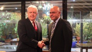 HDP Bingöl Milletvekili Hişyar Özsoy Londra’da Galler Başbakanı ile Görüştü