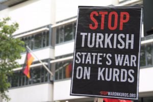 Londra'da Ciwanen Azad UK gençliğinden yerinde eylem 1