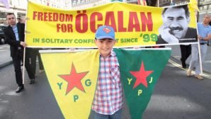 Londra’da ‘Öcalan’a Özgürlük’ eylemine büyük ilgi
