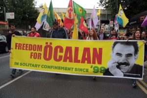 Londra’lı gençlerden Apo’ya özgürlük yürüyüşü 1