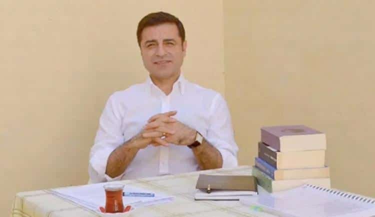 Selahattin Demirtaş: Güçlendirilmiş Parlamenter Sistem nedir? Selahattin Demirtaş: Güçlendirilmiş Parlamenter Sistem nedir?