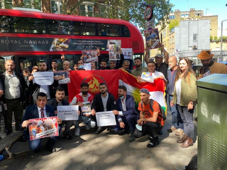 Londra'da Af Örgütü önünde eylem
