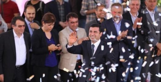 Demirtaş: ‘Bu Yargı Tiyatrosuna Figüran Olmayacağım’ Demirtaş: ‘Bu Yargı Tiyatrosuna Figüran Olmayacağım’