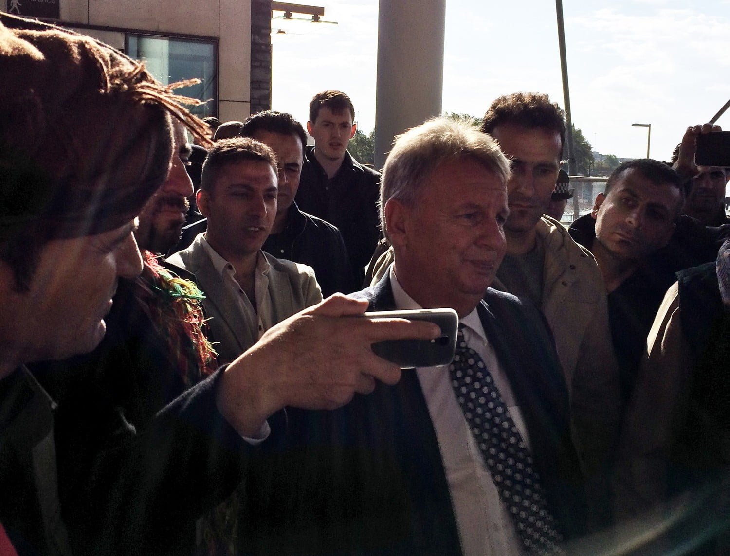 Galler Bölgesel Devlet başkanı ile Kobane görüşmesi Galler Bölgesel Devlet başkanı ile Kobane görüşmesi