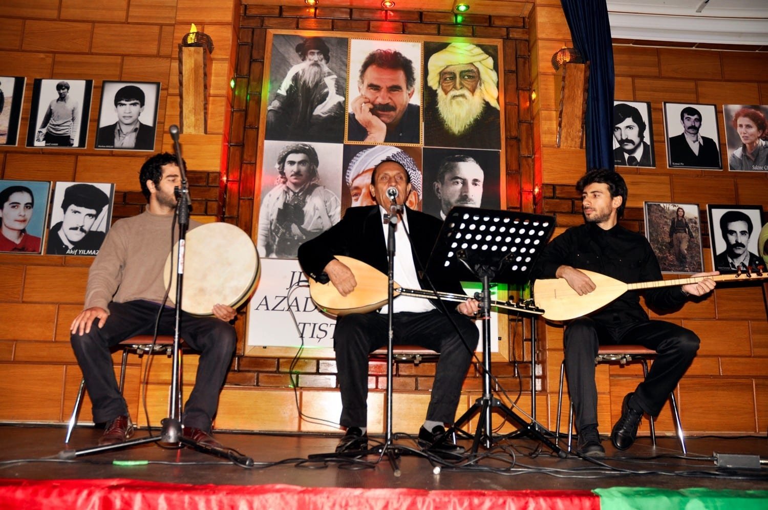 ‘‘Geçmişten Sesler’’, ezgilerini Ezidiler için seslendirdi (VİDEO) ‘‘Geçmişten Sesler’’, ezgilerini Ezidiler için seslendirdi (VİDEO)