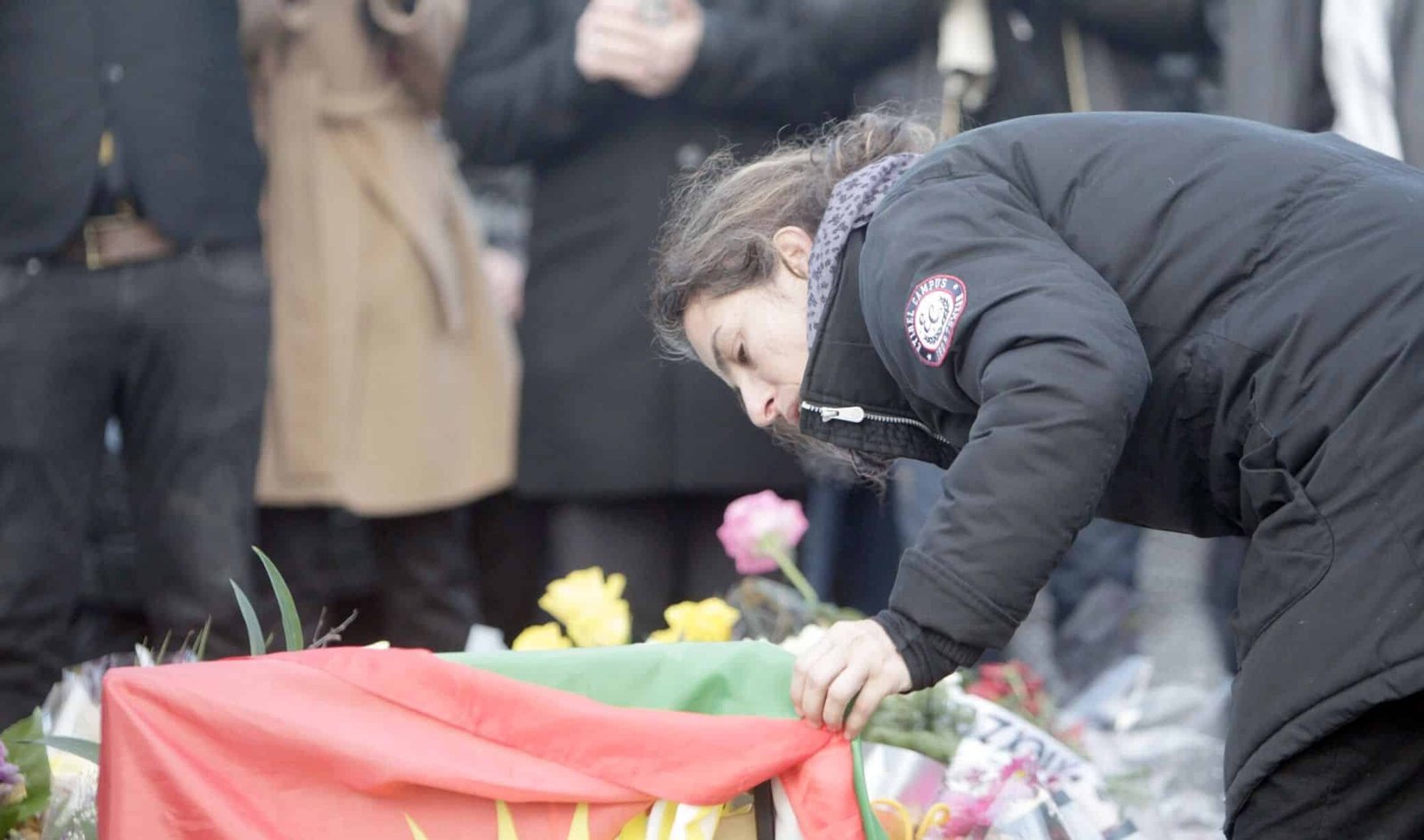 Canê, gözyaşları arasında toprağa verildi Canê, gözyaşları arasında toprağa verildi