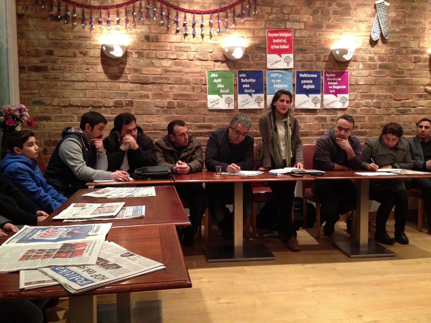 HDP Britanya Seçim Koordinasyonu Çalışmalarına Hız Verdi HDP Britanya Seçim Koordinasyonu Çalışmalarına Hız Verdi