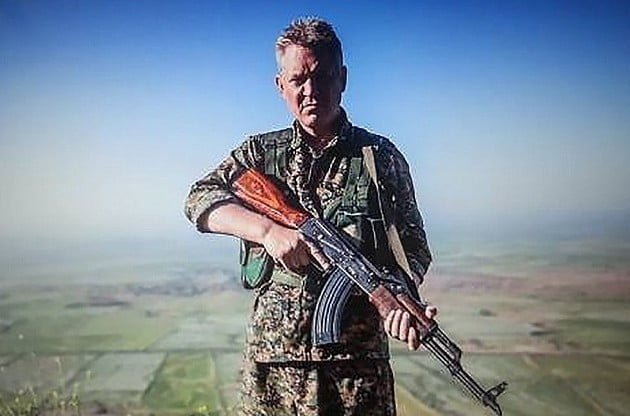 Hollywood Sahnelerinden YPG Saflarına Hollywood Sahnelerinden YPG Saflarına