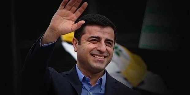 Hasan Cemal, Demirtaş’ı İhanet ile Suçlayanlara Sert Cevap Verdi Hasan Cemal, Demirtaş’ı İhanet ile Suçlayanlara Sert Cevap Verdi