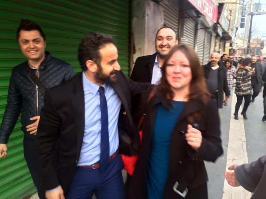İskoç Milletvekili Sur’da Gözaltına Alındı İskoç Milletvekili Sur’da Gözaltına Alındı