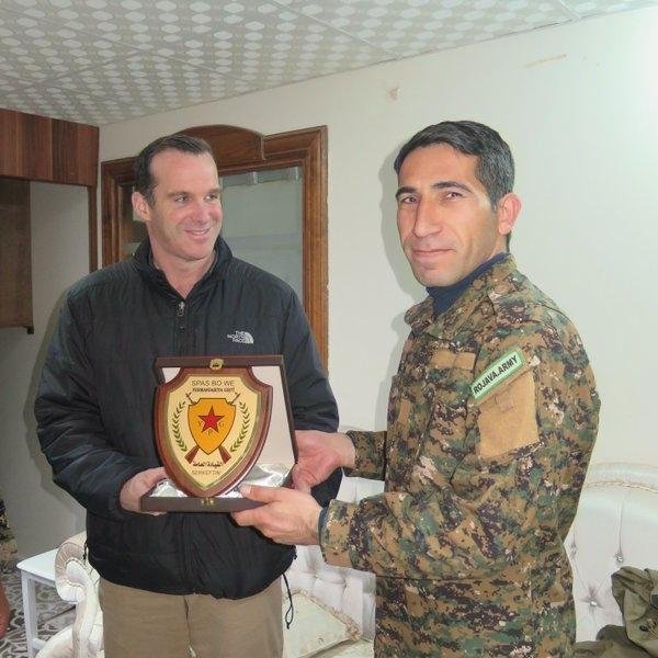 Şandeya Brîtanî û Amerîkî Serdana Rojava Kirin Şandeya Brîtanî û Amerîkî Serdana Rojava Kirin