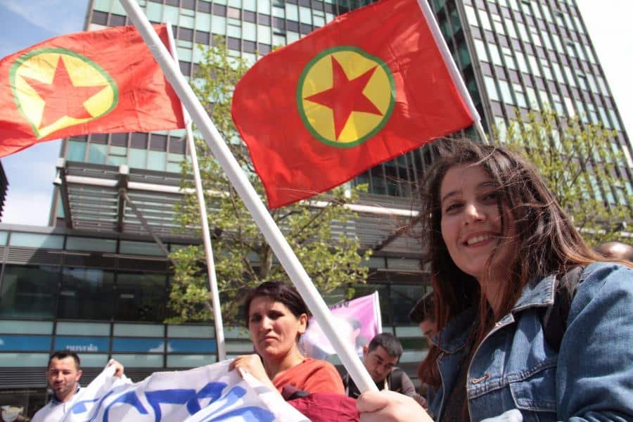 Facebook’a şok protesto! Facebook’a şok protesto!