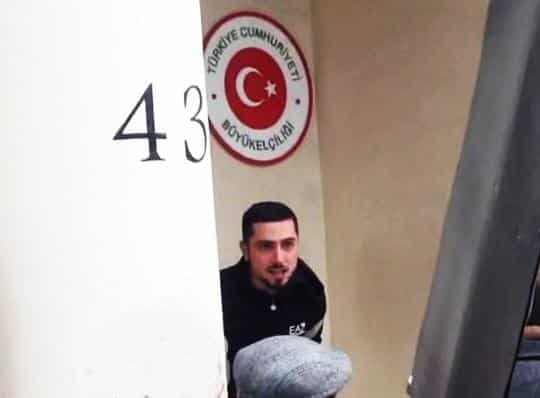 Elçilik Provokatörü Korumaya Aldı Elçilik Provokatörü Korumaya Aldı