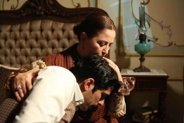 Çalıkuşu’nun Besimesi Elif İskender, Yıllarının Birikimini Londra’da Yaşayan Gençler ve Çocuklarla Paylaşıyor Çalıkuşu’nun Besimesi Elif İskender, Yıllarının Birikimini Londra’da Yaşayan Gençler ve Çocuklarla Paylaşıyor