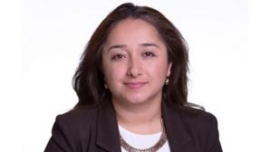 İngiltere’nin ilk Kürt ve Alevi kadın milletvekili Feryal Demirci oldu