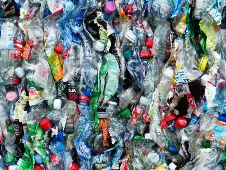 Bütün Çalışmalara Rağmen Market Rafları Daha Önce Olmadığı Kadar Plastikle Dolu Bütün Çalışmalara Rağmen Market Rafları Daha Önce Olmadığı Kadar Plastikle Dolu