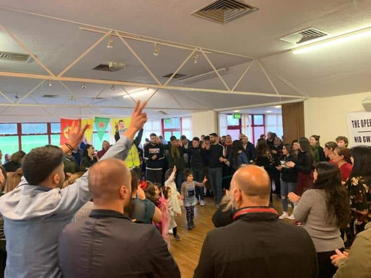 Galler’de Rojava ile Dayanışma Gecesi düzenlendi Galler’de Rojava ile Dayanışma Gecesi düzenlendi