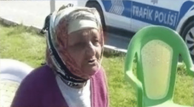 Ailesine kızan 86 yaşındaki kadın Uşak’tan Manisa’ya yürüdü