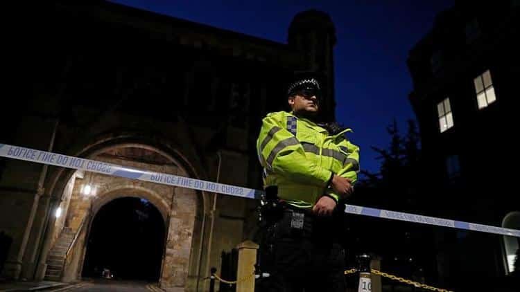 İngiliz polisi: Reading’deki bıçaklı saldırı ile ilgili terör değil cinayet soruşturması açıldı İngiliz polisi: Reading’deki bıçaklı saldırı ile ilgili terör değil cinayet soruşturması açıldı