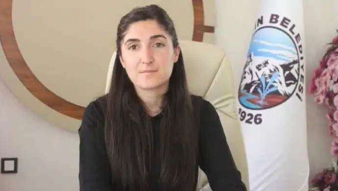 Diyadin Belediye Eşbaşkanı Yaşar tutuklandı Diyadin Belediye Eşbaşkanı Yaşar tutuklandı