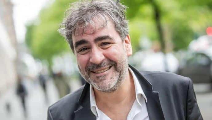 Gazeteci Deniz Yücel’e 2 yıl 9 ay hapis cezası Gazeteci Deniz Yücel’e 2 yıl 9 ay hapis cezası