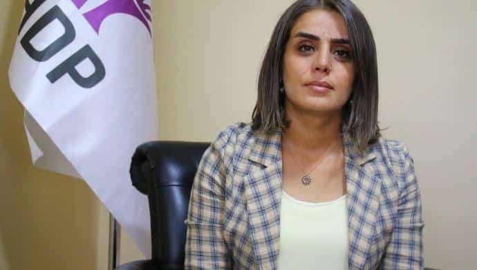 Başaran: Tecavüzü aklamaya çalışanların kim olduğu ortaya çıktı Başaran: Tecavüzü aklamaya çalışanların kim olduğu ortaya çıktı