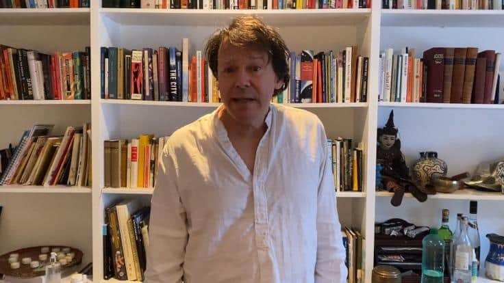 David Graeber bizi daha iyi bir insanlık düşlemeye çağırıyordu David Graeber bizi daha iyi bir insanlık düşlemeye çağırıyordu
