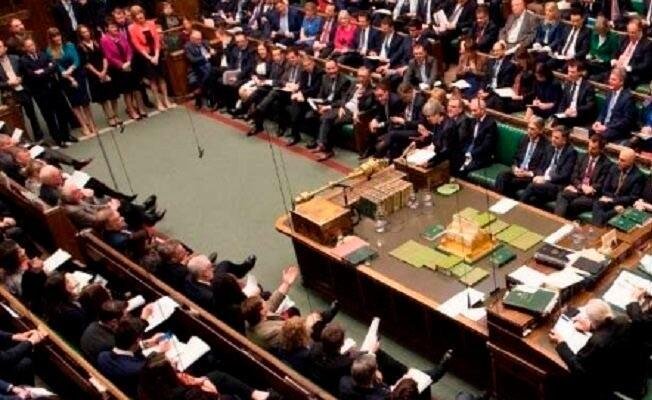 İngiltere sessizliğini bozuyor